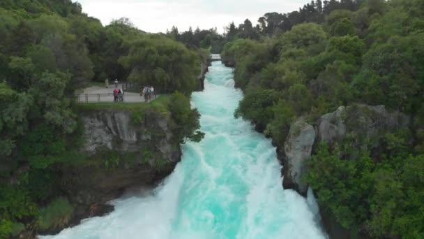 Vuelo Aéreo Con Drones Desde Huka Falls Nueva Zelanda — Vídeos de Stock