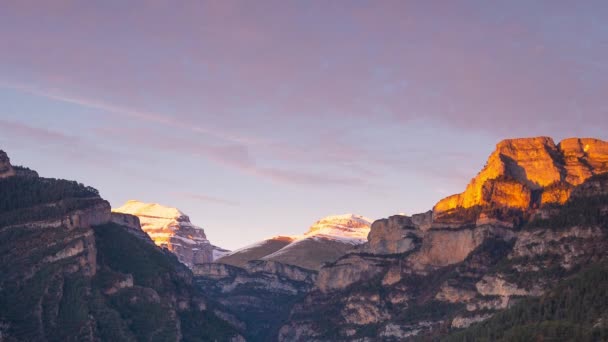 Calendário Belo Pôr Sol Cânion Anisclo Huesca Espanha Nuvens Álcoois — Vídeo de Stock