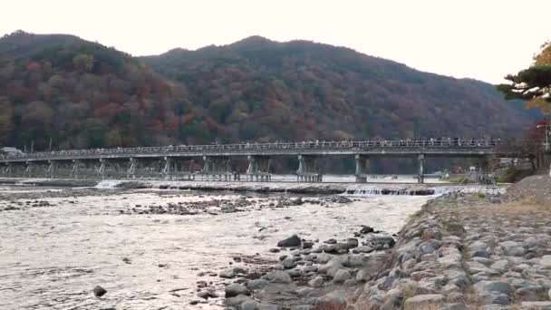 Ponte Togetsukyo Arashiyama Kyoto Lento Pan Sobre Localização Turística Com — Vídeo de Stock