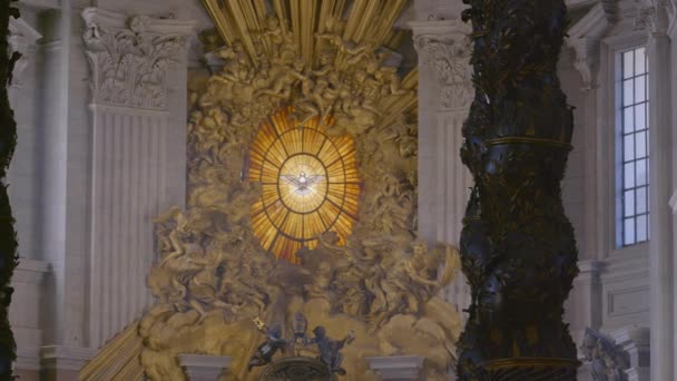 Voorzitter Van Sint Pieter Basiliek Vaticaan — Stockvideo