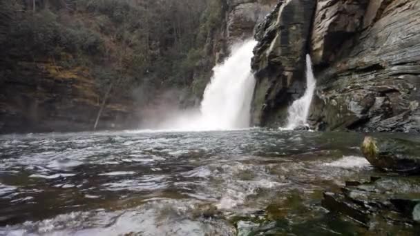 Linville Falls Vakre Naturbakgrunn – stockvideo