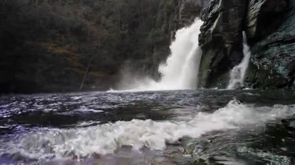 Linville Falls Agua Fluye Primer Plano — Vídeos de Stock