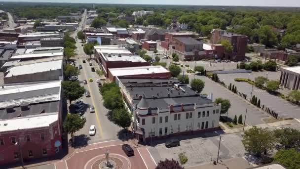 Aerial Pullout High Reidsville Reidsville Severní Karolína — Stock video