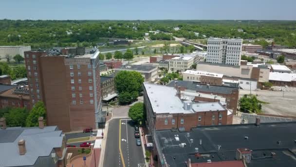 Danville Virginia Aerial Push — стоковое видео