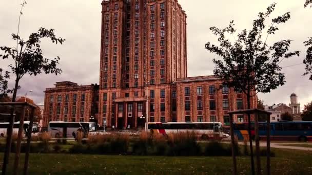 Vista Panorámica Del Edificio Academia Ciencias Letonia Del Centro Histórico — Vídeo de stock