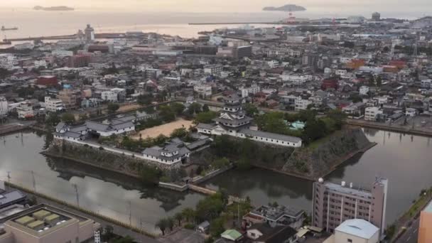 Vista Aérea Castelo Cidade Oceano Imabari Nascer Sol Ehime Japão — Vídeo de Stock