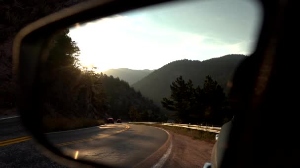 Vista Carretera Montaña Espejo Lateral Coche — Vídeos de Stock