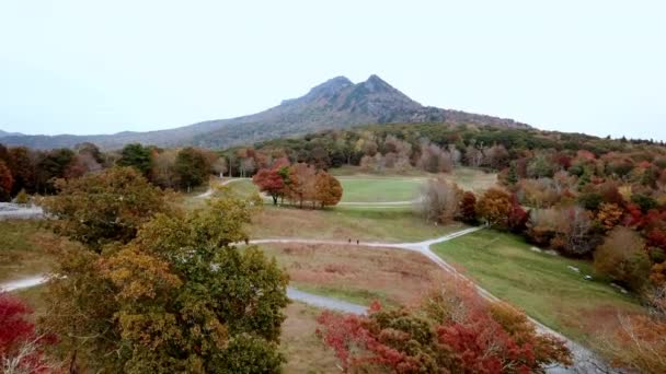 Großvater Mountain Aus Der Luft Herbst Großvater Mountain North Carolina — Stockvideo