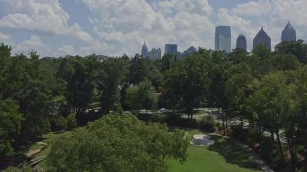 Atlanta Georgia Aerial V606 Kantelt Opname Van Ansley Park Groene — Stockvideo