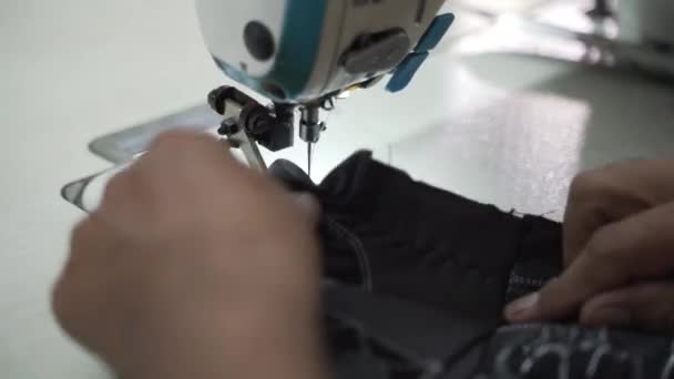 Leather Glove Being Stitched Sewing Machine Sweatshop Manufacturing Industry — стокове відео