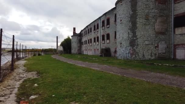 Nahaufnahme Von Patarei Verlassenem Sowjetischen Gefängnis Der Ostseeküste Tallinn Mit — Stockvideo