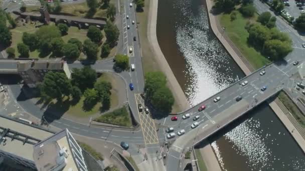 Arriba Hacia Abajo Una Concurrida Intersección Tráfico Varios Carriles Una — Vídeos de Stock