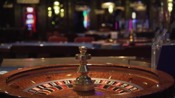 Side View Spinning Roulette Casino Players Blurry Background — Stock Video