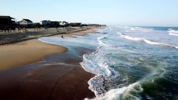 Aerial Surf Wzdłuż Nags Head Nags Head Północna Karolina — Wideo stockowe