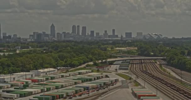 Atlanta Georgia Vogelperspektive V661 Von Güterbahnhof Park Und Skyline — Stockvideo