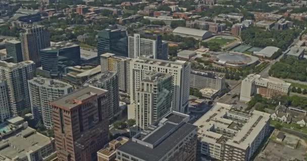 Atlanta Georgia Aerial V707 Pan Left Shot Park Autoestrada Universidade — Vídeo de Stock