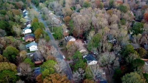 Inclinação Aérea Bairro Nos Eua — Vídeo de Stock