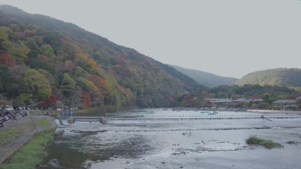 Rio Arashiyama Outono Kyoto Japão — Vídeo de Stock