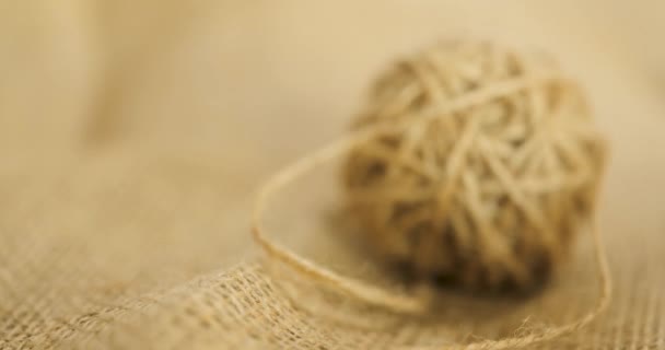 Nahaufnahme Shot Ball Jute Burlap Twine Verwendet Handgemachter Kreativer Handarbeit — Stockvideo