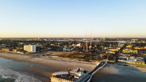 Verbazingwekkende Luchtfoto Van Daytona Beach Oevers Tijdens Zonsopgang — Stockvideo