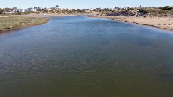 Smooth Flight Onkaparinga River Port Noarlunga South Australia — Stock Video