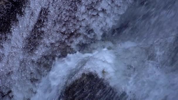 瀑布的慢镜头 — 图库视频影像