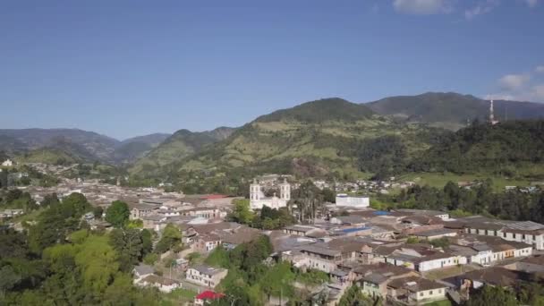 Luchtfoto Van Silvia Een Traditioneel Dorp Colombia Zijwaarts Schot Van — Stockvideo