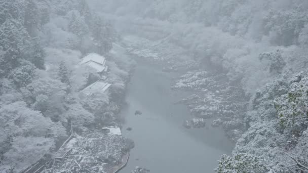 Neve Pesada Rio Katsura Arashiyama Kyoto Japão — Vídeo de Stock