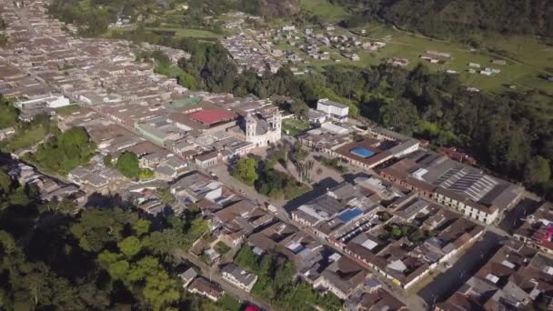 Luftdrohne Kreist Den Hauptplatz Silvia Kolumbien Schräg Nach Unten Zur — Stockvideo