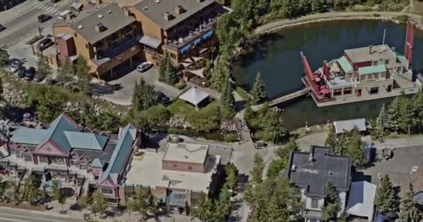 Breckenridge Colorado Aerial V14 Birdseye Vista Hotéis Pousadas Encostas Montanha — Vídeo de Stock