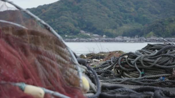 日本京都仁川的钓鱼绳和渔网 Rack Focus Pull Shot — 图库视频影像