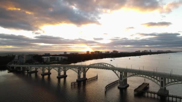 Geweldig Uitzicht Brug Halifax Rivier Tijdens Zonsopgang Daytona Beach Florida — Stockvideo