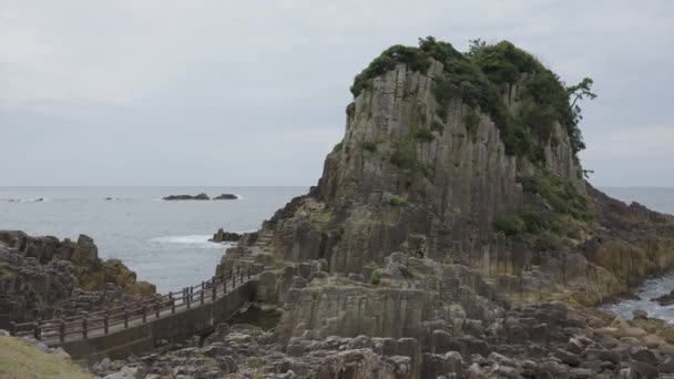 Formação Rochosa Hokojima Costa Fukui Mar Japão Tiro Pan — Vídeo de Stock