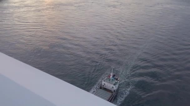 Navio Viaja Sob Ponte Incline Revela Seto Mar Interior Japão — Vídeo de Stock