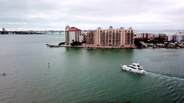 Yacht Elhagyja Kikötő Sarasota Florida — Stock videók