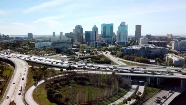 Trafic Tampa Floride Avec Skyline Arrière Plan — Video