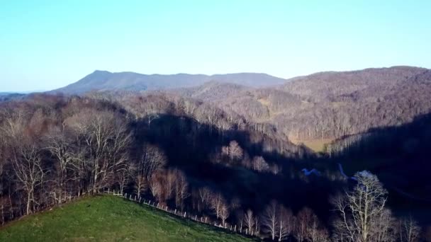 Snake Mountain Snake Mountain Carolina Del Norte Zoom Aéreo Fondo — Vídeos de Stock