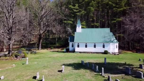 Aerial Johns Igreja Episcopal Perto Valle Crucis Carolina Norte — Vídeo de Stock