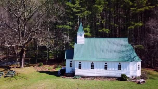 Luchtmacht Pullout Johns Episcopal Church Valle Crucis North Carolina — Stockvideo