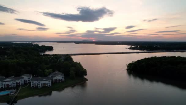 Выстрел Воздушный Толчок Озеру Норман Сансет Озеро Норман Северная Каролина — стоковое видео