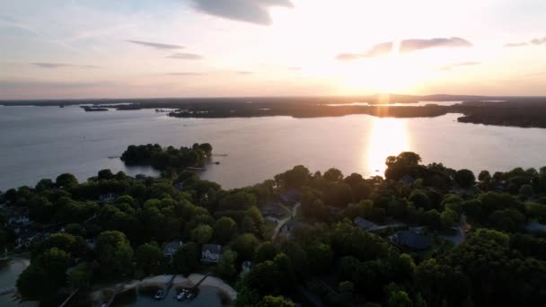 Capturado Aéreo Pôr Sol Sobre Lago Norman Lago Norman Carolina — Vídeo de Stock