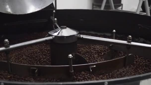 Processus Torréfaction Des Grains Café Dans Torréfaction Industrielle Machine Gros — Video