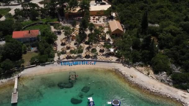 Vista Aérea Beach Resort Zrnovo Isla Korcula Croacia Día Soleado — Vídeo de stock