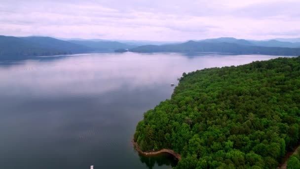 Empuje Aéreo Hacia Lago Jocassee Carolina Del Sur Lago Jocassee — Vídeo de stock