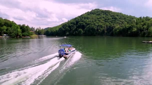 Barca Sul Lago Watauga Nel Tennessee Orientale — Video Stock