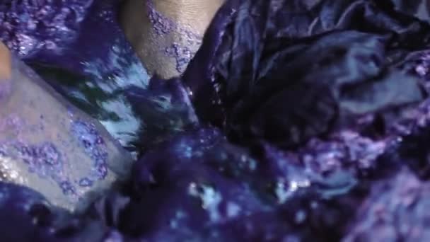 Detailní Záběr Procesu Barvení Organických Textilií Oděvů Pákistánu Tradiční Kultura — Stock video