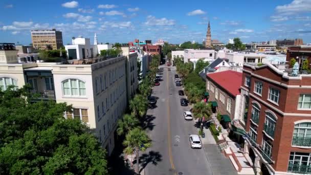 Charleston Charleston South Carolina Aerial Tilt Edificios Antiguos Nuevos — Vídeos de Stock