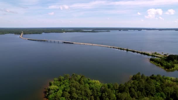 Γέφυρα Πάνω Από Λίμνη Strom Thurmond Clarks Δεξαμενή Λόφο — Αρχείο Βίντεο