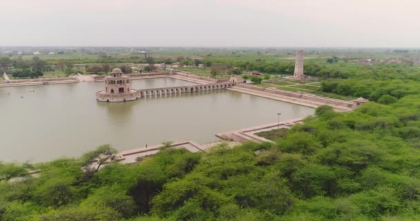 Foto Aérea Lago Hiran Minar Destino Viaje Para Turistas Pakistán — Vídeos de Stock