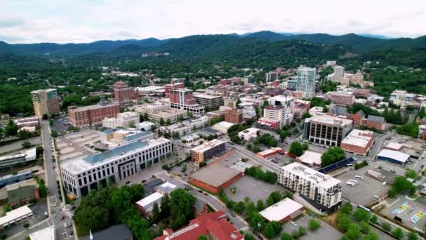 High Aerial Pullout Asheville Asheville North Carolina Skyline — Stok Video